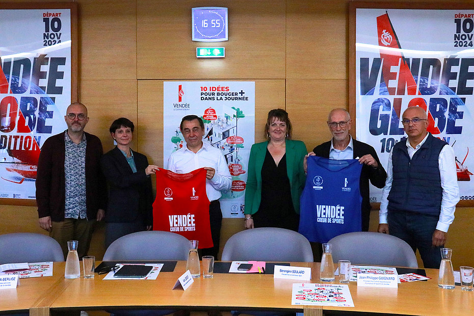 Alain Leboeuf et Bérangère Soulard présentent le kit "Vendée cœur de sports".